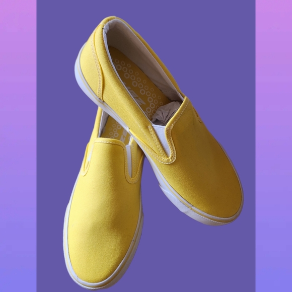 LUGZ WOMEN'S CLASSIC CLIPPER SLIP ON SNEAKERS SIZE 9 WORN ONCE - Picture 3 of 6